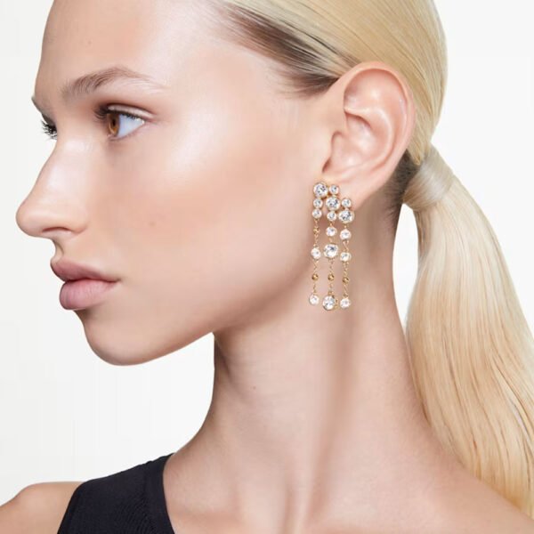 Swarovski Imber drop earrings Round cut, Chandelier, White, Gold-tone plated 5680093 - Image 2