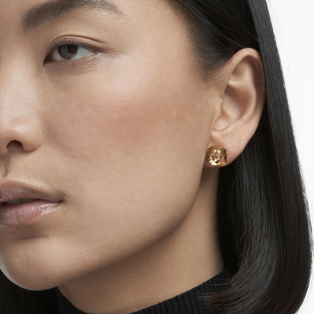 スイート Swarovski Ortyx stud earrings Pyramid cut, Yellow, Gold-tone