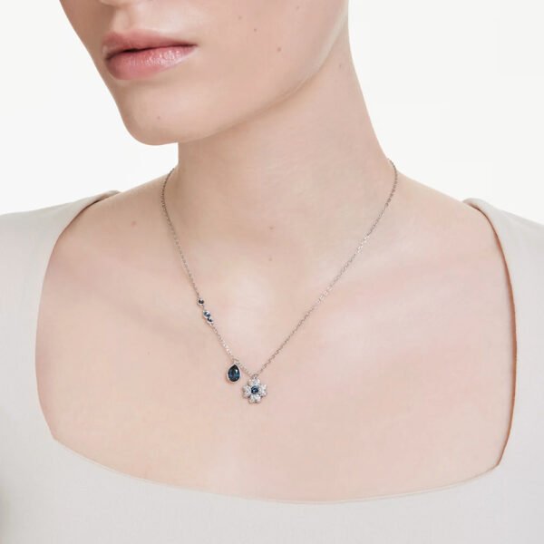 Swarovski Symbolica set, Clover, Blue, Rhodium plated 5734546